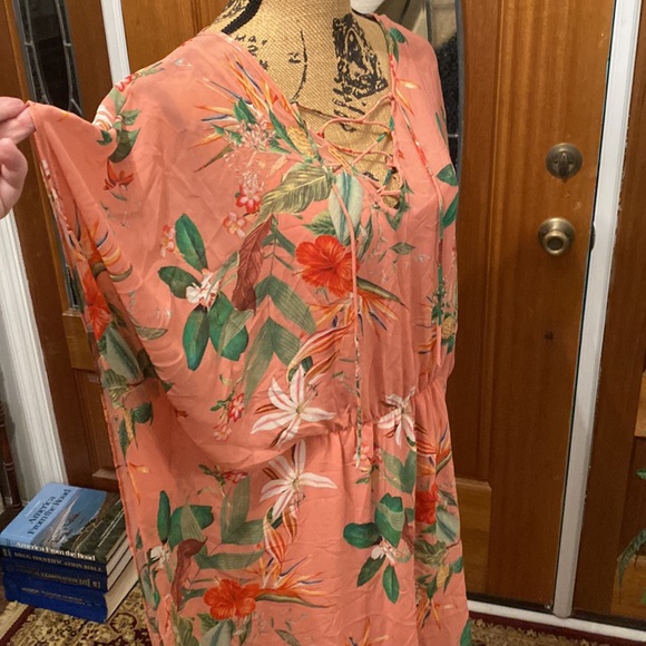 EUC Express lace-up butterfly Top/Cover-up, Dusty Pink Tropical, Sz. L - Picture 6 of 7